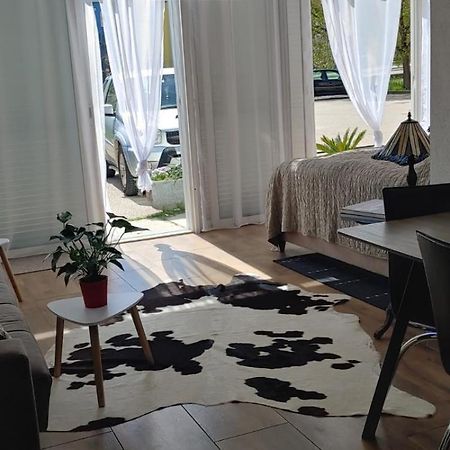 Piccolo Appartement Knin Buitenkant foto