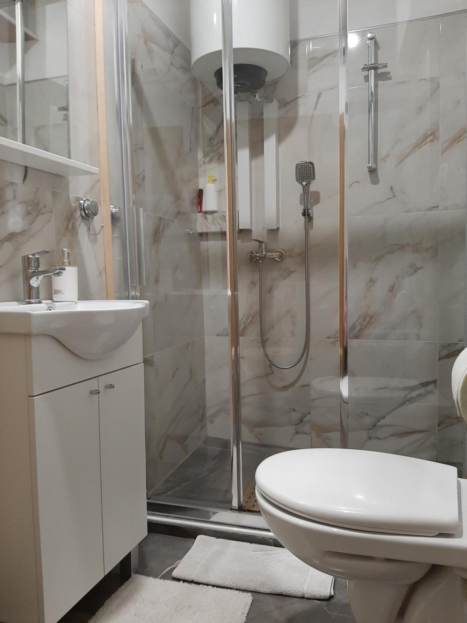 Piccolo Appartement Knin Buitenkant foto